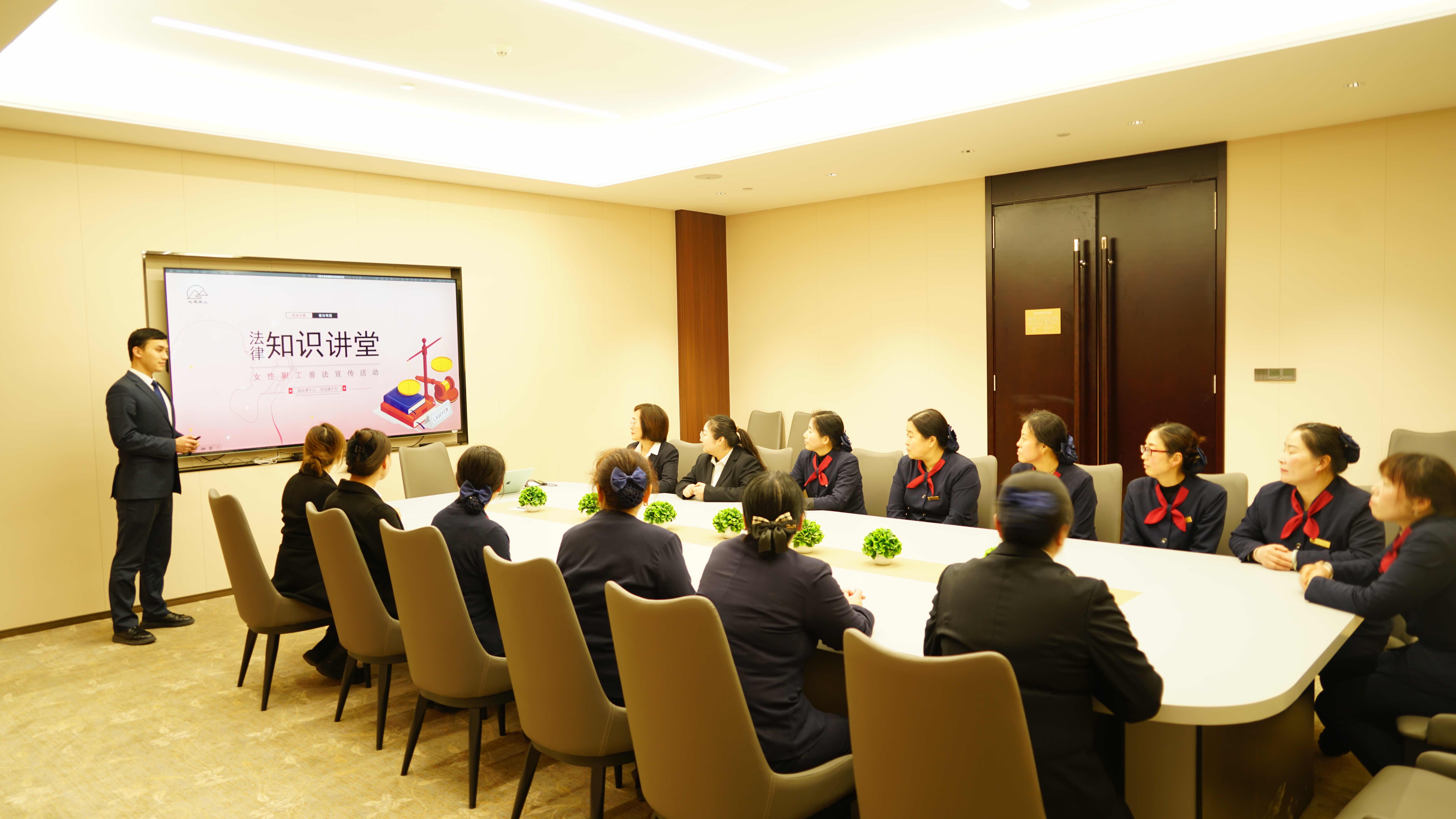 081709868624894503.jpg 4.jpg